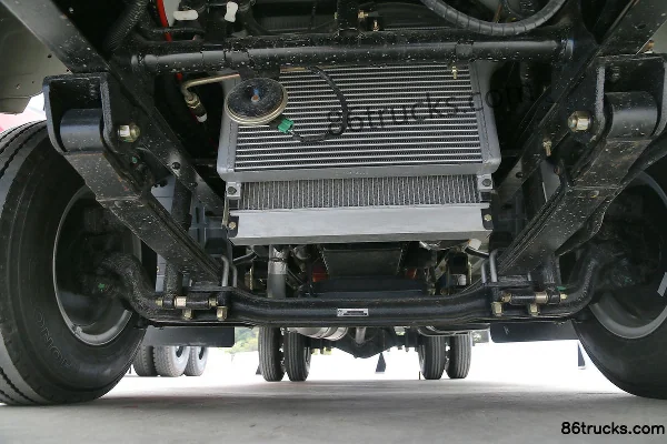 Foton Forland Kangrui H2 95 ch 4X2(6 roues) véhicule publicitaire Châssis (1) | 86Trucks