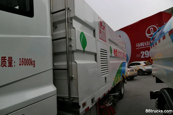 Hualing Hanma 180 hp 4X2(6 wheels) Sweeper Truck Body (1) | 86Trucks