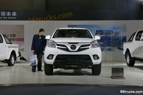Foton Tunland E5 2017 Comfort 2.4L Gasoline 136hp 2WD Double Cab Pickup (2) | 86Trucks