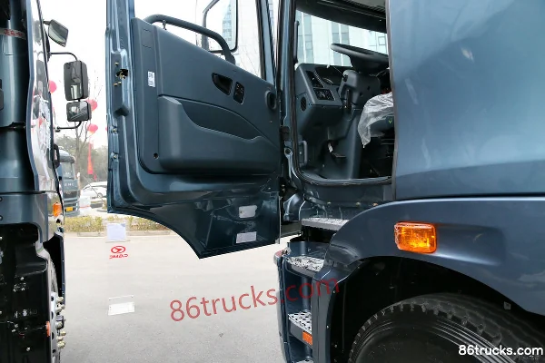 Hualing XingKama Heavy Truck 480 hp 6X4(10 wheels) Tractor Truck Cab (1) | 86Trucks