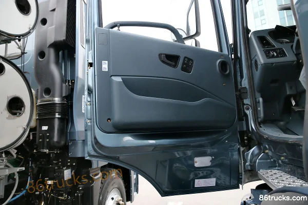 Hualing Xing Kama camion lourd 420 ch 6X4(10 roues) tracteur routier Cabine (3) | 86Trucks