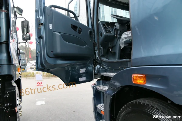 Hualing Xing Kama camion lourd 420 ch 6X4(10 roues) tracteur routier Cabine (1) | 86Trucks