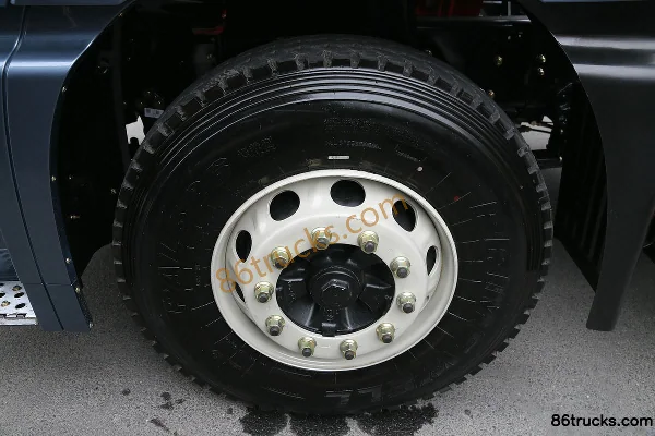 Hualing XingKama Heavy Truck 480 hp 6X4(10 wheels) Tractor Truck Chassis (2) | 86Trucks