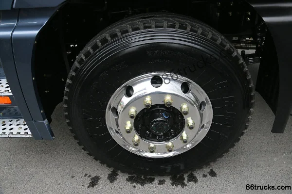 Hualing Xing Kama camion lourd 420 ch 6X4(10 roues) tracteur routier Châssis (2) | 86Trucks