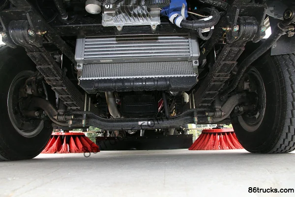 Foton Aumark 3 Series 141 hp 4X2(6 wheels) 3T Water Cleaning Truck Chassis (2) | 86Trucks