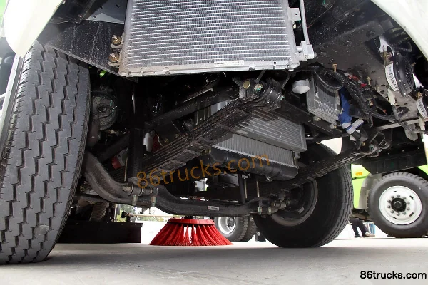 Foton Aumark 3 Series 141 hp 4X2(6 wheels) 3T Water Cleaning Truck Chassis (1) | 86Trucks