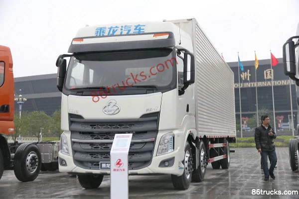 Dongfeng Liuqi Chenglong H7 350 hp 6X2(8 wheels) 7.8m Wing Van Truck Exterior (3) | 86Trucks