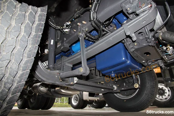 Dongfeng Liuqi Chenglong H7 Heavy Truck Weichai 460 hp 6X4(10 wheels) Tractor Truck Chassis (3) | 86Trucks