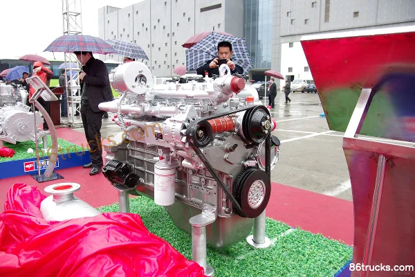 Yuchai YC6J245N-60 245 hp 6.5L China VI Natural Gas Engine Exterior (3) | 86Trucks