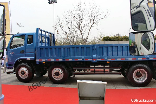 Feidi D5 Series 130 hp 6X2(8 wheels) 6.5m Cab-over Flatbed Light Truck (Yuchai) Exterior (3) | 86Trucks