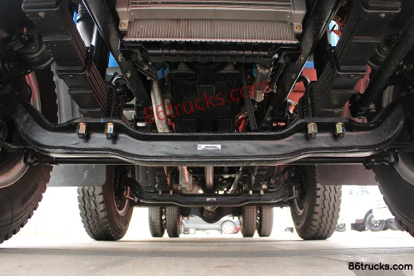 Feidi D5 Series 130 hp 6X2(8 wheels) 6.5m Cab-over Flatbed Light Truck (Yuchai) Chassis (1) | 86Trucks