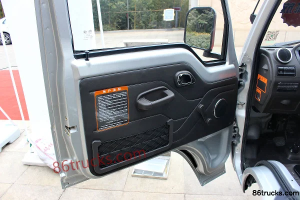 Feidi M1 Series 1.2L 75 hp 4X2(6 wheels) Gasoline/CNG 2.7m Double Row Flatbed Mini Truck Cab (2) | 86Trucks