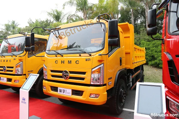 Sichuan Hyundai Ruiyu 180 hp 6X2(8 wheels) 4.7m Dump Truck Exterior (3) | 86Trucks
