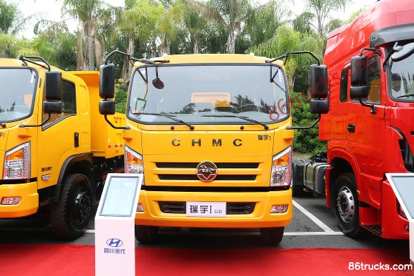 Sichuan Hyundai Ruiyu 180 hp 6X2(8 wheels) 4.7m Dump Truck Exterior (2) | 86Trucks