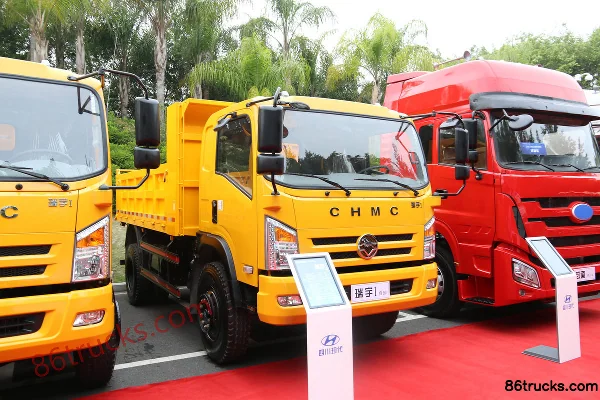 Sichuan Hyundai Ruiyu 180 hp 6X2(8 wheels) 4.7m Dump Truck Exterior