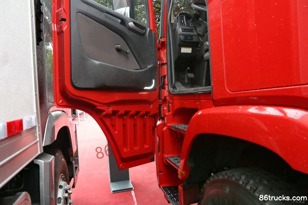 Hyundai Commercial Vehicle XCIENT Heavy Truck 380 hp 6X4(10 wheels) 5.8m Dump Truck Cab (1) | 86Trucks