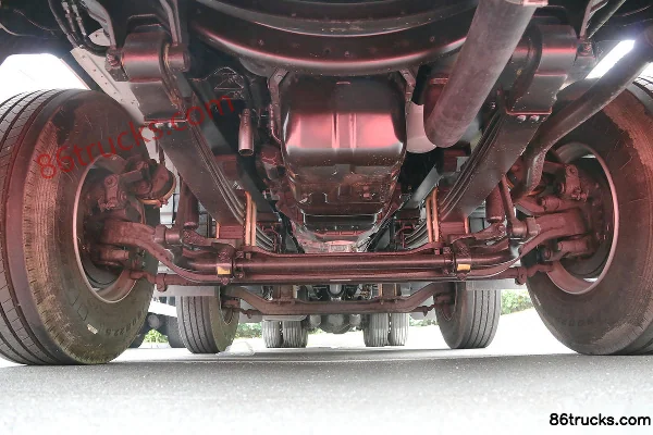 Hyundai Commercial Vehicle Chuanghu XCIENT Heavy Truck 410 hp 8X4(12 wheels) 9.46 m Stake Truck Chassis (1) | 86Trucks