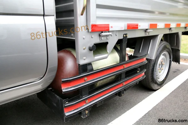 Sichuan Hyundai Ruibao 1.3L 87hp 4X2(6 wheels) Gasoline/CNG 2.6m Double Row Stake Light Truck Chassis (3) | 86Trucks