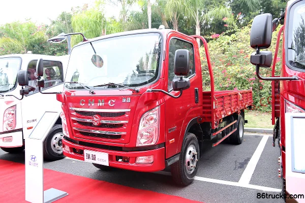 Hyundai Sichuan Ruiyue camion léger 115 ch 4X2(6 roues) camion plateau benne 4,18 m (Yuchai) Extérieur (3) | 86Trucks