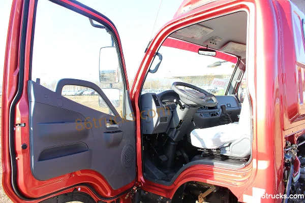 Foton Ollin TX 110 hp 4X2(6 wheels) 4.23m Single Row Flatbed Light Truck Cab (1) | 86Trucks