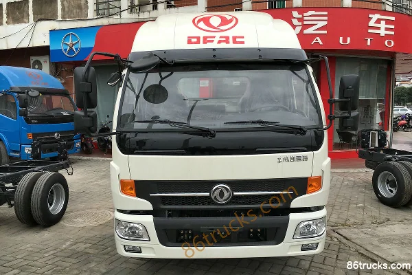 Dongfeng Captain E280 116hp 4X2(6 wheels) 3300mm wheelbase single-row light truck chassis (white) Exterior (2) | 86Trucks