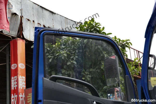 JAC Junling V6 160 hp 4X2(6 wheels) 3308mm Wheelbase Sleeper Cab Light Truck Chassis (2) | 86Trucks