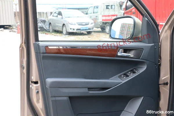Foton Tunland S 2,8 L diesel 161 ch 4x4(6 roues) double cabine pick-up (champagne) Châssis (3) | 86Trucks