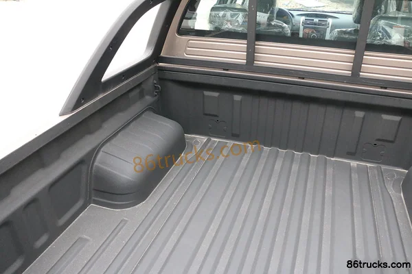 Foton Tunland S 2,8 L diesel 161 ch 4x4(6 roues) double cabine pick-up (champagne) Photos officielles (2) | 86Trucks
