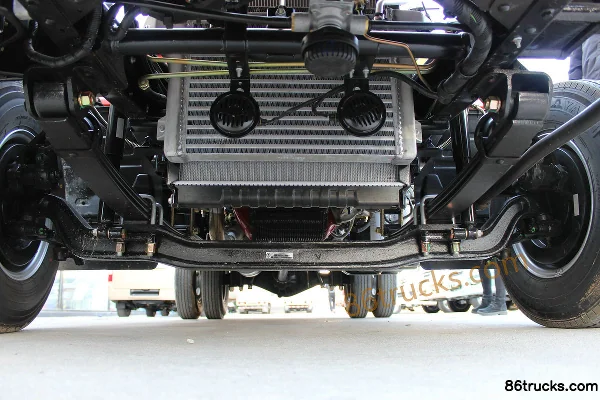 Foton Ollin CTX 131 hp 4X2(6 wheels) 4.23m single-row flatbed light truck chassis (Beijing V) (1) | 86Trucks