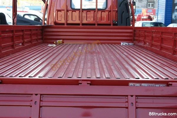 Foton Ollin CTX 131 hp 4X2(6 wheels) 4.23m single-row flatbed light truck chassis (Beijing V) Body (1) | 86Trucks