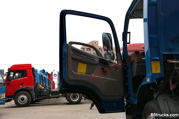 FAW Jiefang Hu VH 156 hp 4X2(6 wheels) single-row cargo truck chassis Cab (2) | 86Trucks