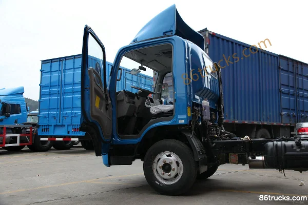FAW Jiefang Hu VH 156 hp 4X2(6 wheels) single-row cargo truck chassis Cab (1) | 86Trucks