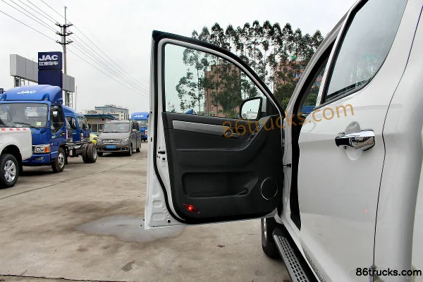 JAC T6 2015 Nouveau Style 2.8T diesel courte cabine double pick-up Châssis (1) | 86Trucks