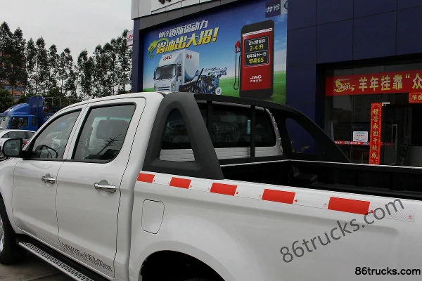 JAC T6 2015 Nouveau Style 2.8T diesel courte cabine double pick-up Photos officielles (1) | 86Trucks