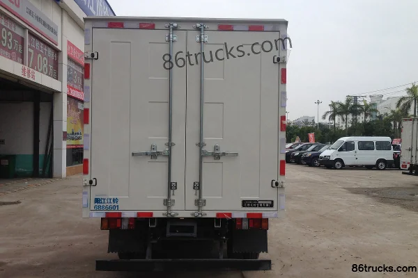 JMC Xinshunda 109 ch 4X2(6 roues) 3,7 m fourgon léger cabine simple Extérieur (3) | 86Trucks