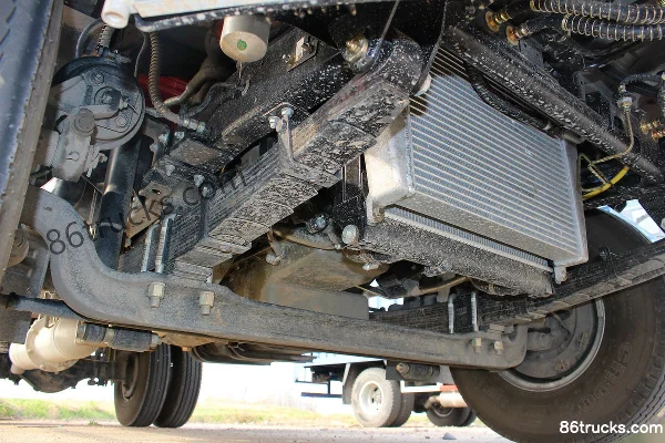 JAC Junling V6 160 ch 4X2(6 roues) camion léger plateau 3,8 m cabine approfondie Châssis (2) | 86Trucks