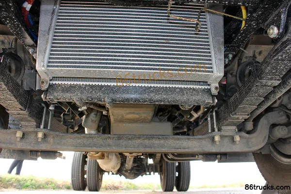 JAC Junling V6 160 ch 4X2(6 roues) camion léger plateau 3,8 m cabine approfondie Châssis (1) | 86Trucks