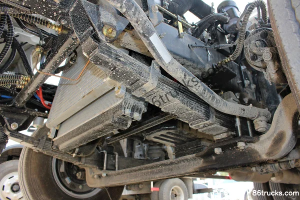 JAC Junling V6 141 hp 4X2(6 wheels) 4.15m single-row van light truck Chassis (2) | 86Trucks