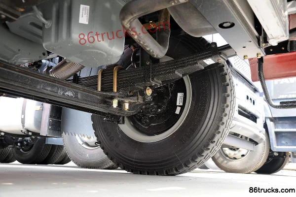FAW Jiefang J6L Medium Truck 164hp 4X2(6 wheels) Cargo Truck Chassis (Southwest Version) (3) | 86Trucks