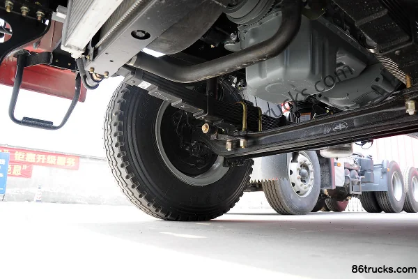 FAW Jiefang J6L Medium Truck 164hp 4X2(6 wheels) Cargo Truck Chassis (Southwest Version) (2) | 86Trucks
