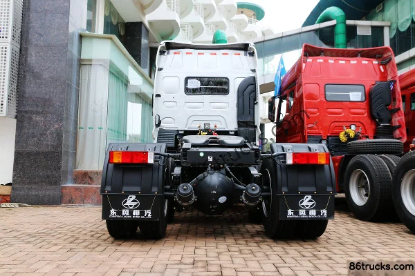Dongfeng Liuqi Chenglong M7 Heavy Truck 460hp 6X4(10 wheels) Tractor Truck Exterior (3) | 86Trucks