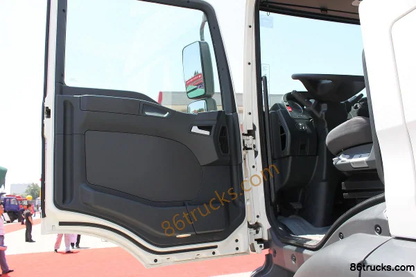 MAN TGA série poids lourd 390 ch 4X2(6 roues) tracteur routier (modèle : 19.390) Cabine (3) | 86Trucks