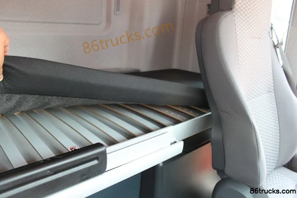 MAN TGA série poids lourd 390 ch 6X2(8 roues) tracteur routier (modèle : 33.390) Cabine (1) | 86Trucks