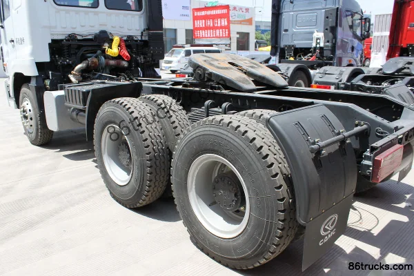 Hualing camion lourd 375 ch 6X4(10 roues) tracteur routier Châssis (2) | 86Trucks