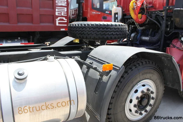 Foton AumanETX 5 Series Heavy Truck 310hp 6X2(8 wheels) Tractor Truck Chassis (1) | 86Trucks