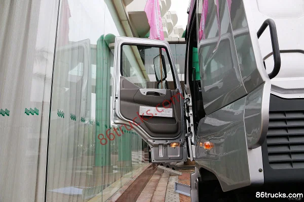 Dongfeng Liuqi Chenglong M7 Heavy Truck 460hp 6X4(10 wheels) Tractor Truck Cab (1) | 86Trucks