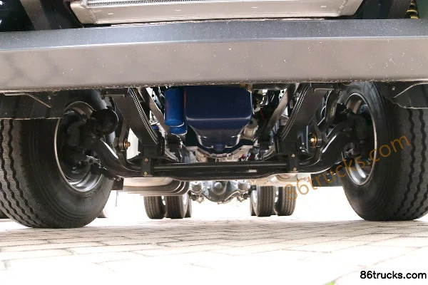 Dongfeng Liuqi Chenglong M7 Heavy Truck 460hp 6X4(10 wheels) Tractor Truck Chassis (2) | 86Trucks