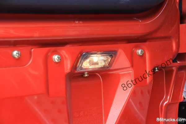 FAW Jiefang J6P Heavy Truck Leading Edition 460hp 6X4(10 wheels) Tractor Truck Cab (3) | 86Trucks