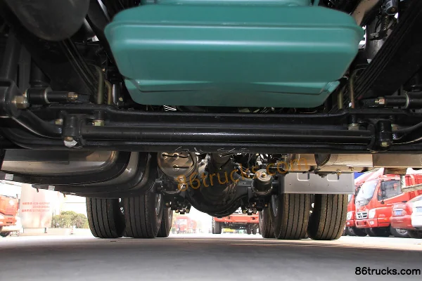 FAW Jiefang J6P Heavy Truck Leading Edition 460hp 6X4(10 wheels) Tractor Truck Chassis (1) | 86Trucks