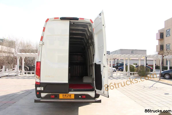 IVECO Nouveau DAILY 170 ch fourgon fermé cabine simple Caisse (1) | 86Trucks